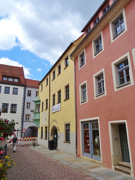 File:Barbiergasse, Pirna 121401815.jpg