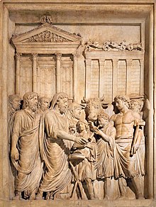 Relief of Marcus Aurelius sacrificing at the 4th temple (left) Bas relief from Arch of Marcus Aurelius showing sacrifice.jpg