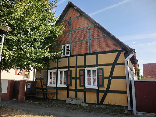 Bauernhaus, Dorfstraße 15, Kamern