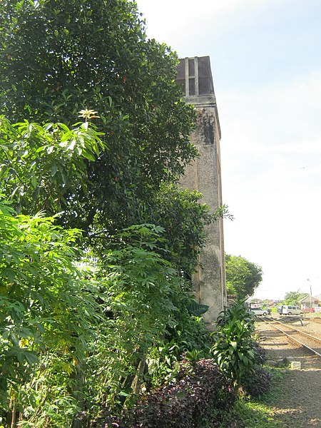 File:Bekas Menara Air, Stasiun Cimahi - panoramio.jpg