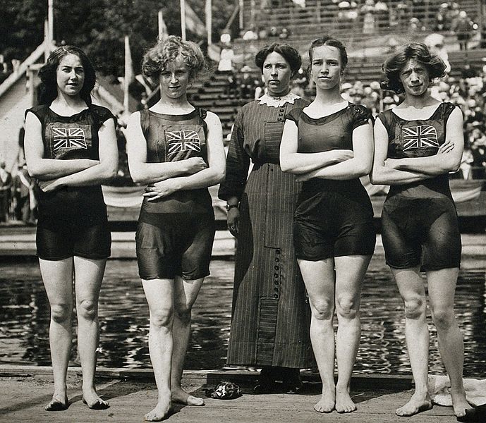 File:Belle Moore, Jennie Fletcher, Annie Speirs, Irene Steer 1912.jpg