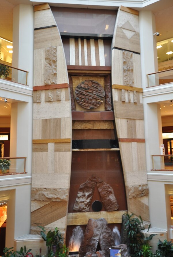 Centerpiece sculptural fountain (Dimitri Hadzi, 1984). The waterfall had been shut off (2012), and the artwork was demolished a few years later.