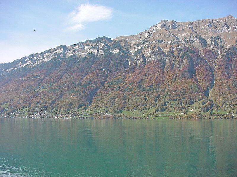 File:Brienzer See - panoramio.jpg