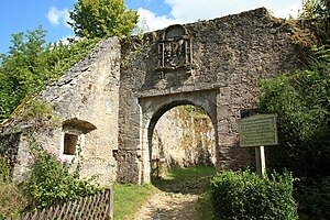 Burgruine-Streitberg - Äusseres Tor der Burgruine (September 2009)