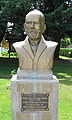Busto del Perito Moreno.jpg