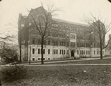 Calhoun Hall, named for slave owner and Confederate supporter W. H. Calhoun. Calhoun Hall.jpg