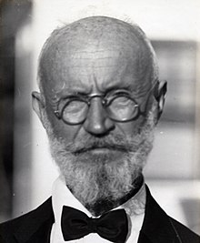 Karl Tanzler (1940) .jpg