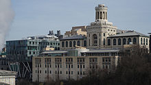 Hamerschlag, Roberts, and Scott Halls are three of the teaching facilities of the College of Engineering Carnegie Mellon Hamerschlag Hall and Scott Hall.jpg