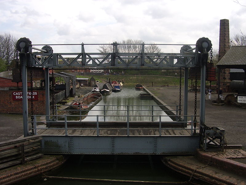 File:Castle.Fields.Boat Dock.jpg