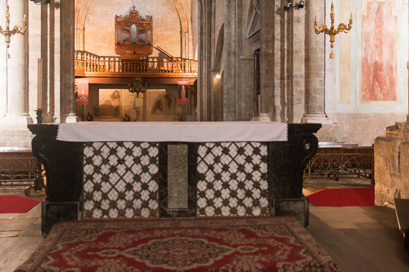 File:Cathédrale Saint Lizier-Grilles du maître autel-20150502.jpg