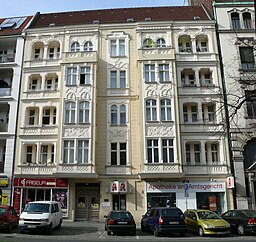 Charlottenburg Kantstraße 80