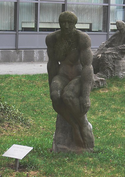 File:Chemnitz Skulpturengarten Jaeger Vita 2 cropped.jpg