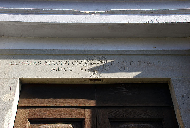 File:Chiesa dei Santi Quirico e Giulitta - Facade - Architrave.jpg