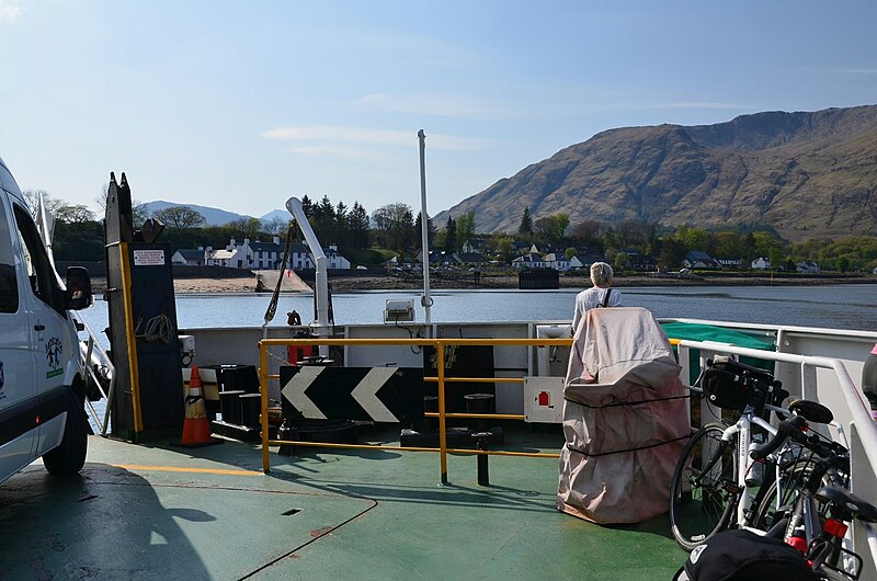 File:Corran Ferry - geograph.org.uk - 6133640.jpg