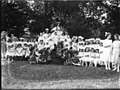 Crowning of the Queen at Oxford Public School May Day celebration 1913 (3191552456).jpg
