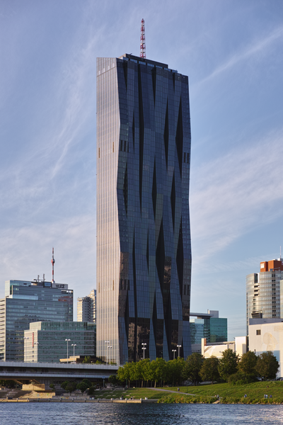 File:DC Tower 1 Vienna from S on 2014-08-25.png