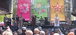 Don Johnson Big Band esiintymässä vuonna 2006.
