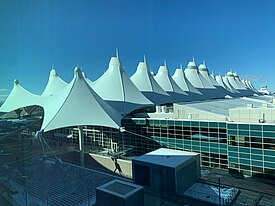 Aeroporto internazionale di Denver 19 febbraio 2021.jpg