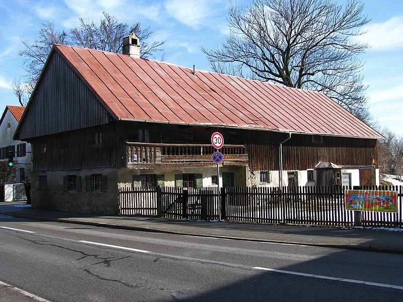 File:Derzbachhof-2.jpg