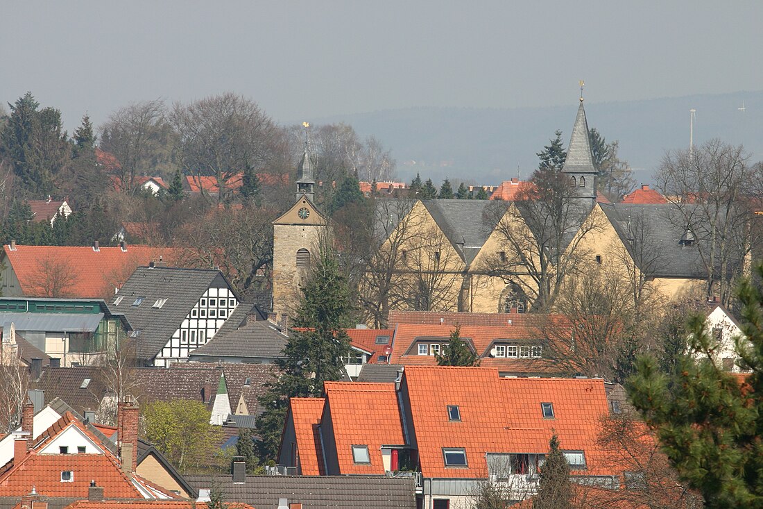 File:Enger mit Stiftskirche.JPG