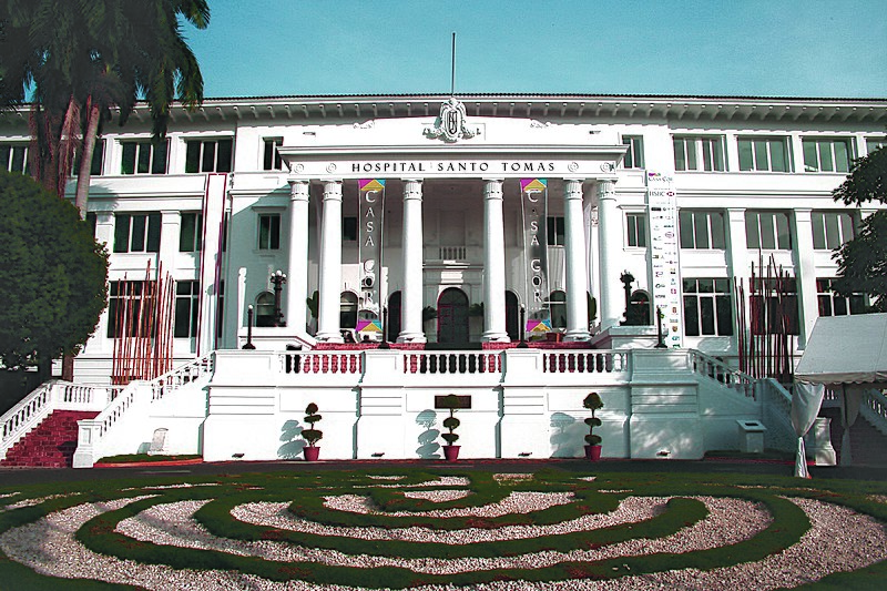 File:Fachada principal del Hospital Santo Tomás.JPG