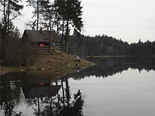 Eine Fischerhütte am Nordufer