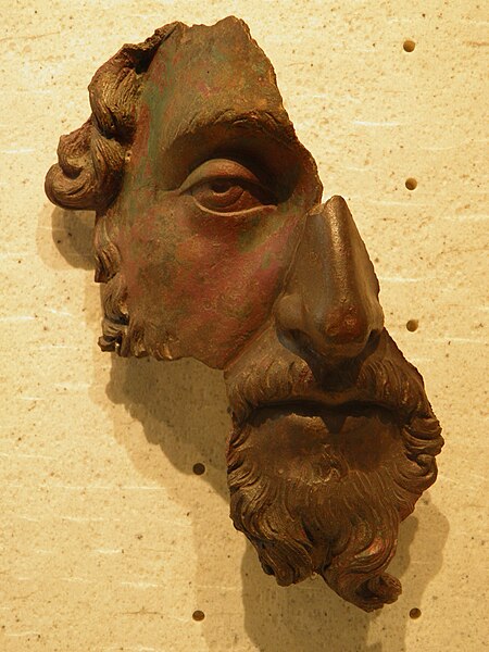 File:Fragment de tête de Marc Aurèle (Louvre, Br 45).jpg