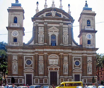 Katedralen San Pietro Apostolo.