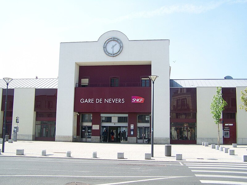 File:Gare de Nevers (58).jpg