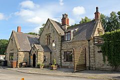 Gathurst Station Inn public house (geograph 4531554).jpg