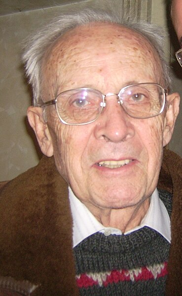 File:Giovanni Berlinguer 2008byFigiu.jpg