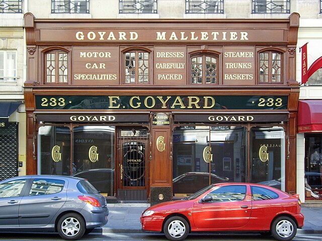 MAISON GOYARD - LE CHIC DU CHIEN - 352 rue St Honoré, Paris