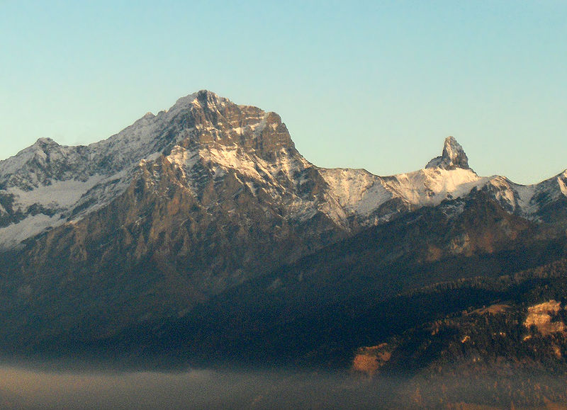 File:Grand muveran.jpg