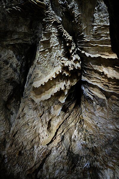 File:Grottes de Han DSCF6993.jpg