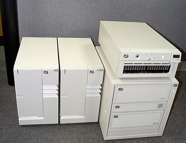 IBM RS/6000 AIX file servers used for IBM.com in the 1990s