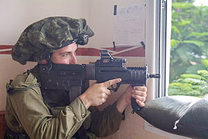 IDF Soldiers Operate en la Gaza Sektoro (14708696876).jpg