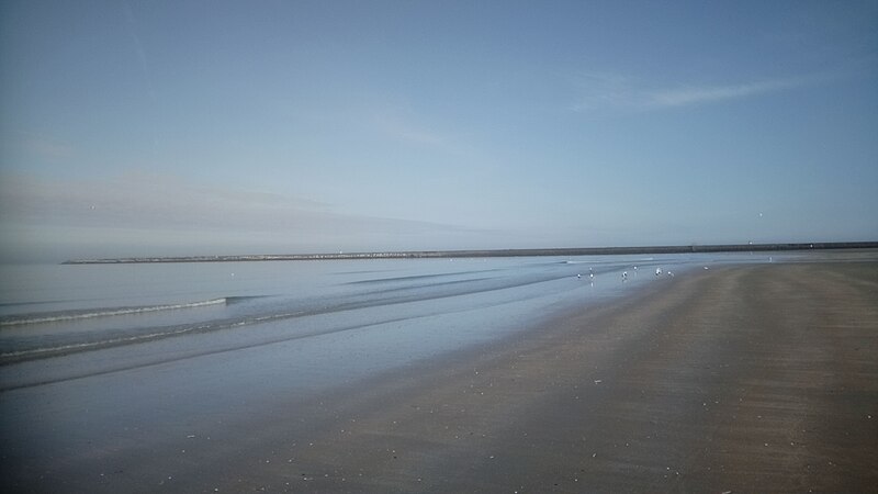 File:IJmuiden strand 085826.jpg