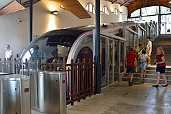 Intérieur de la station inférieure du funiculaire du Tibidabo.