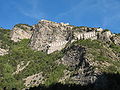 Partie médiane et supérieure du fort de Tournoux en 2006.