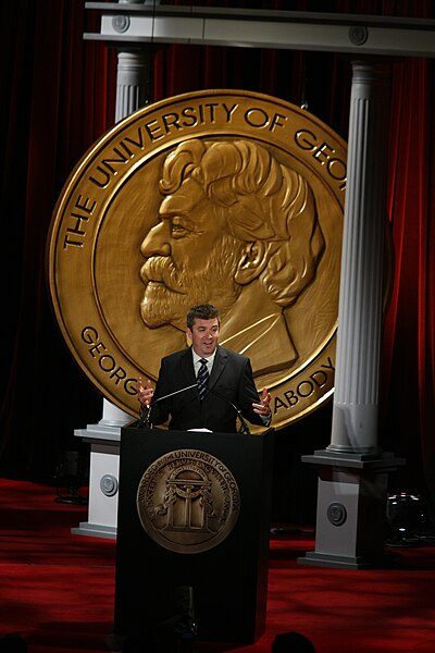 File:Jeff Hasler accepts the Peabody Award, June 2008 (6).jpg