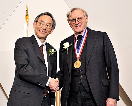 Goodenough receiving the 2010 Enrico Fermi Award