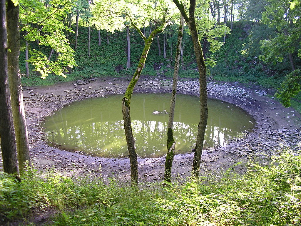 [Image: 1024px-Kaali_main_crater_on_2005-08-10.3.jpg]