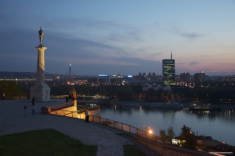 File:Kalemegdanska terasa Apr 2011.jpg