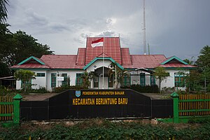 Kantor camat Beruntung Baru