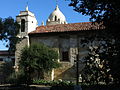 Kirche der Mission San Carlos Borromeo de Carmelo in Carmel-by-the-Sea.JPG