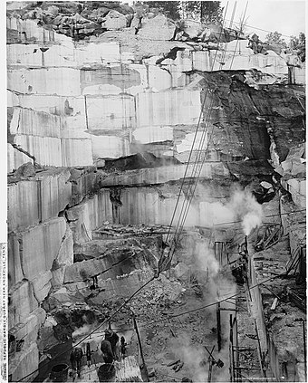 Early-1900s photograph of the Republic Marble Quarry near Knoxville