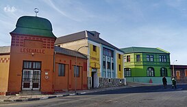 Lesehalle und Turnhalle