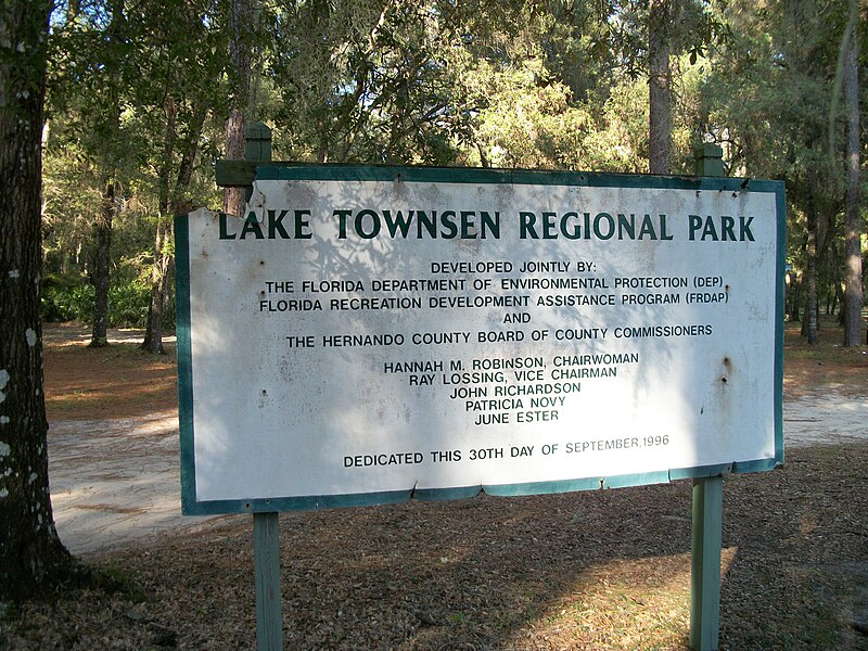 File:Lake Townsen Regional Park sign.JPG