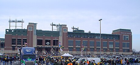 File:LambeaufieldGreenbay.jpg