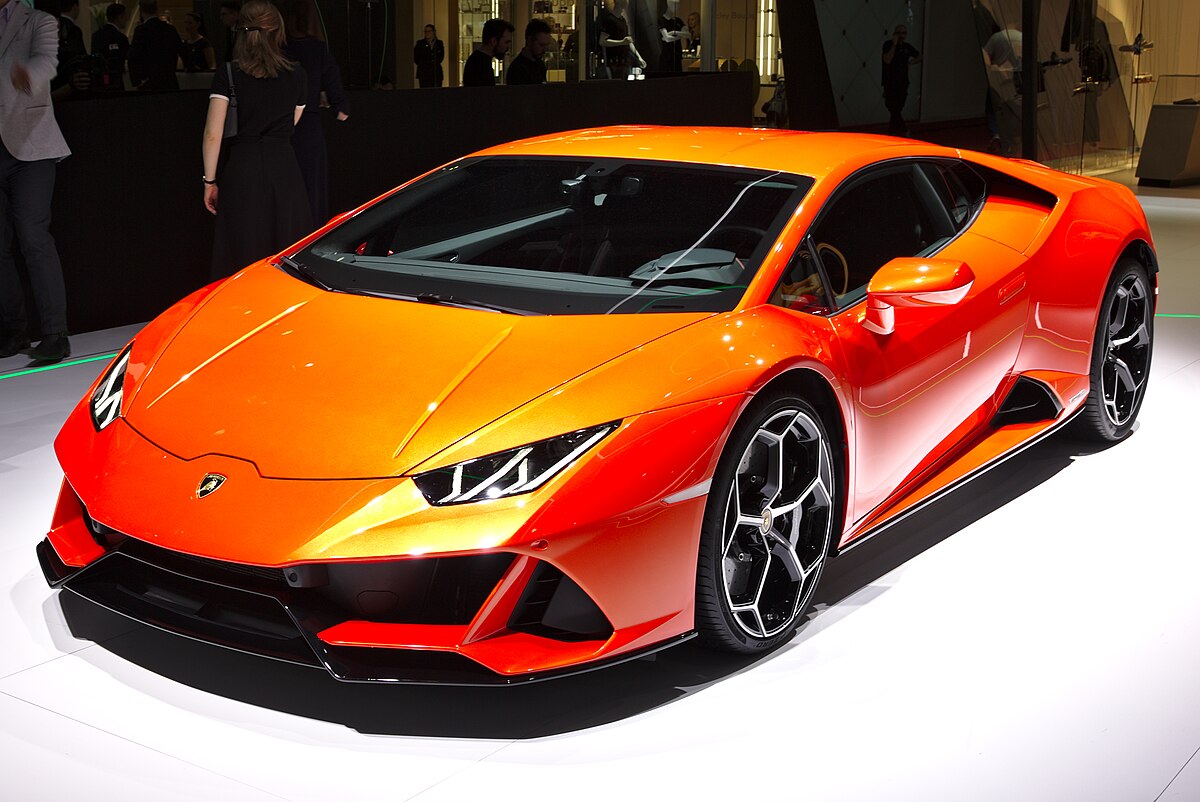 https://upload.wikimedia.org/wikipedia/commons/thumb/7/78/Lamborghini_Huracan_Evo_Genf_2019_1Y7A5452.jpg/1200px-Lamborghini_Huracan_Evo_Genf_2019_1Y7A5452.jpg